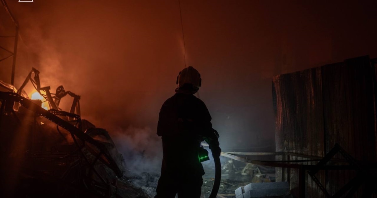 Des frappes russes font trois morts à Kiev et dans sa région